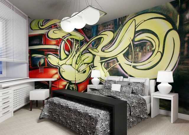 Граффити на стене в интерьерах разных комнат