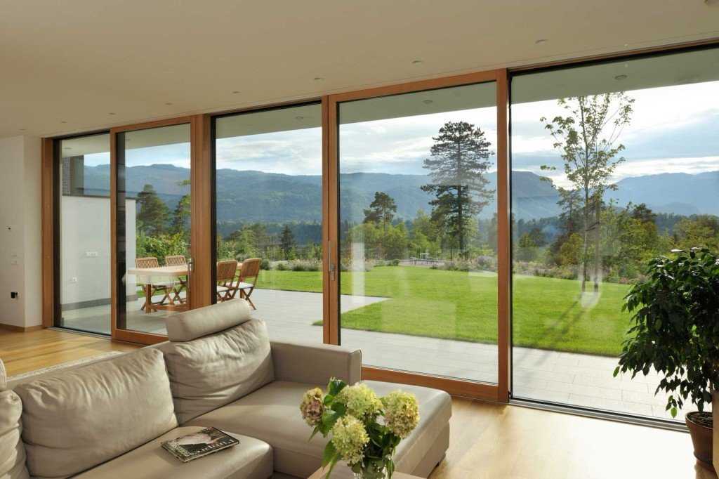 Широкий взгляд на мир: дом с панорамными окнами (фото примеры, особенности, советы)