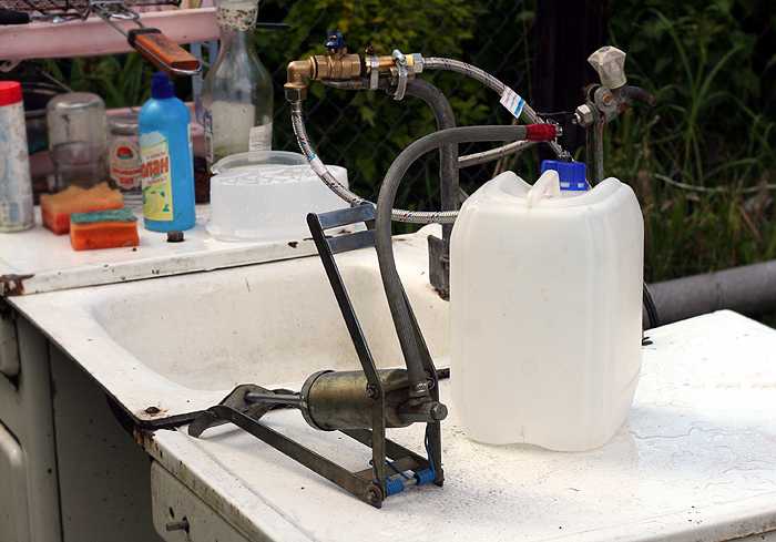 Водоснабжение дома зимой: как не заморозить систему