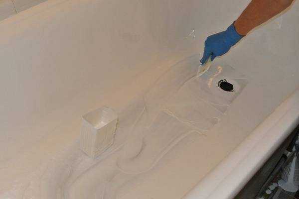 Реставрация ванной акрилом: способы нанесения и советы по подбору наливного акрила (110 фото)