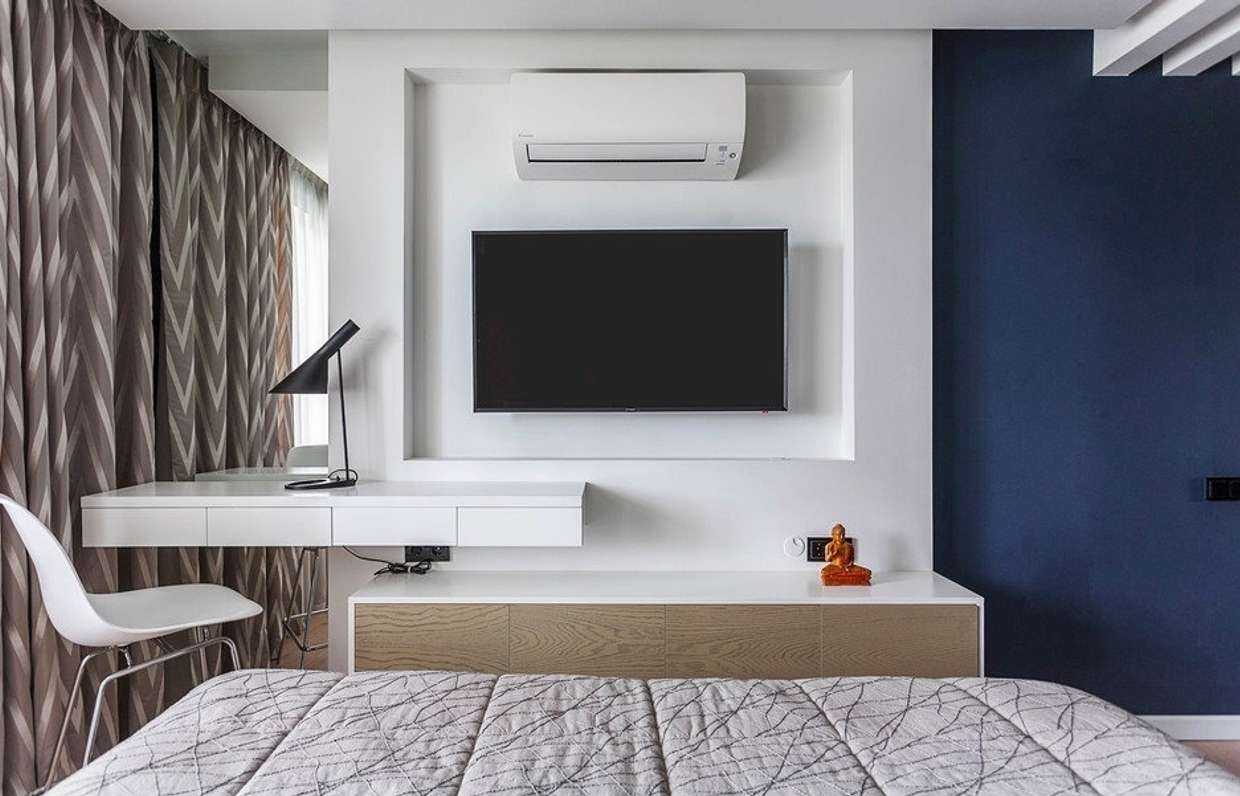 Телевизор в спальне - 100 фото эксклюзивного дизайна. лучшие идеи по размещению телевизора в спальне