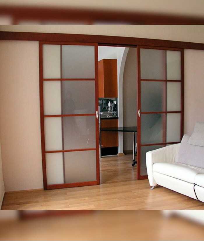 Шкаф-перегородка для разделения комнаты, стеллажи для зонирования пространства 

 - 29 фото