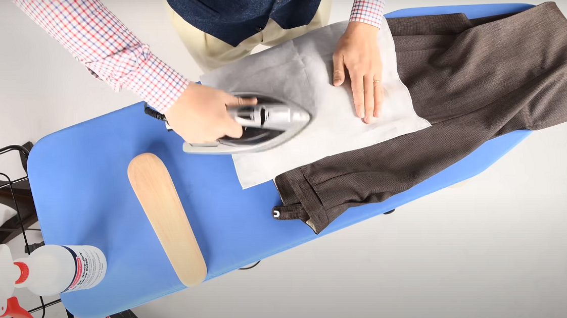 Как гладить брюки со стрелками, как правильно делать стрелки на брюках утюгом, правила глажки