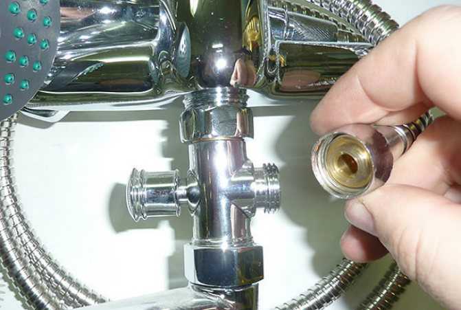 Переключатель на душ: ремонт смесителя в ванной своими руками