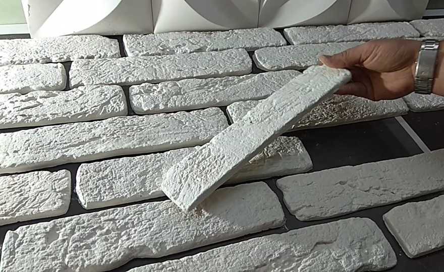 Декоративный камень из гипса: технология изготовления своими руками