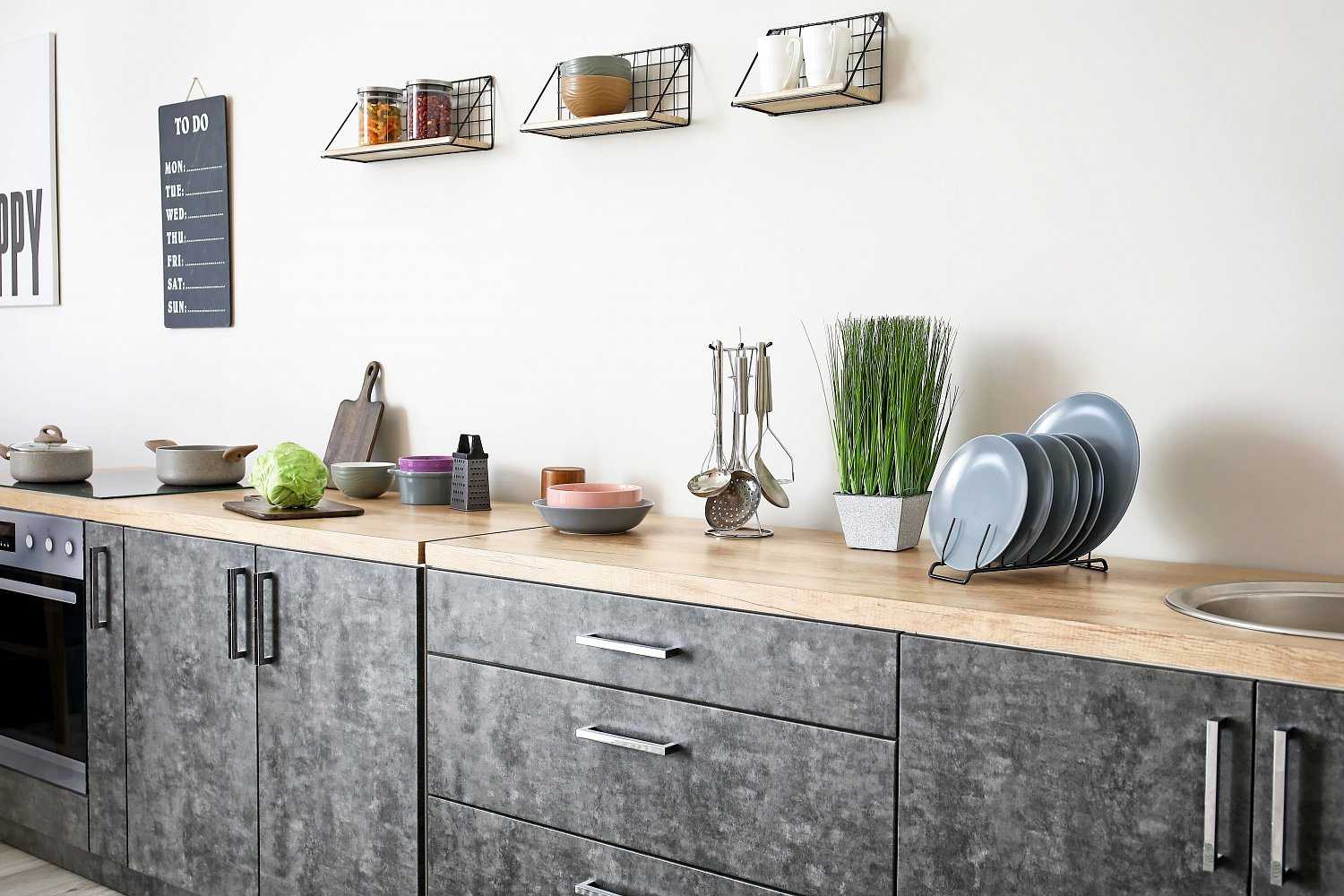 Кухня без верхних шкафов - дизайн одноярусной кухни | фото
